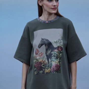 T-shirt z aplikacją Astor Tova
